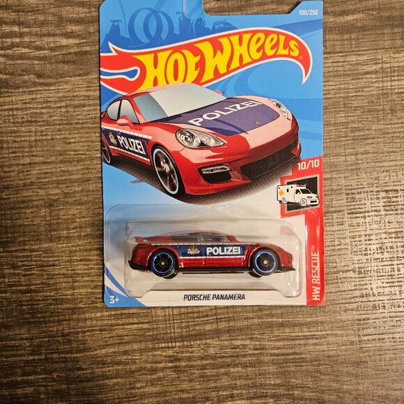 Hot Wheels  Porsche Panamera HW Rescue -- ITEM #2074 - Picture 1 of 2